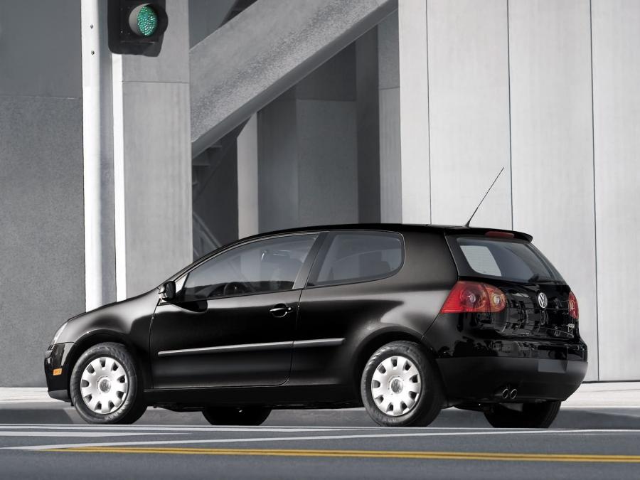  Volkswagen Golf Rabbit 3-Door 2006 года  (фото 8 из 13)